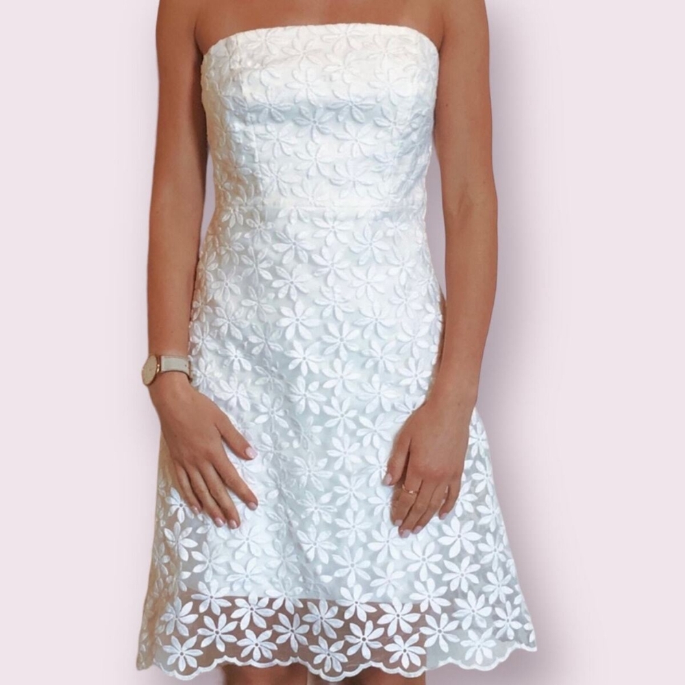 Badgley Mischka - Elegant White Floral Strapless Dress - Picture 1 of 7